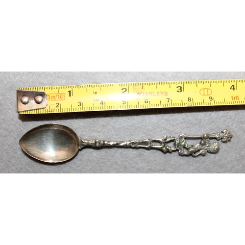 561 - Silver Tea Spoon Stamped 800