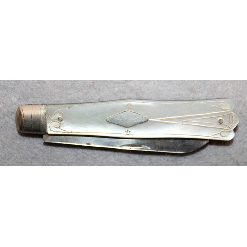 567 - Silver Hallmarked Mother Of Pearl Handled Pen Knife