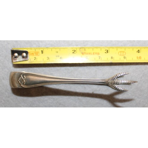 568 - Silver Hallmarked Sugar Tongs