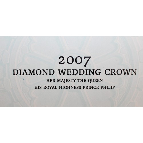 489 - A Collectable Commemorative 2007 Diamond Wedding Crown Her Majesty The Queen His Royal Highness Prin... 