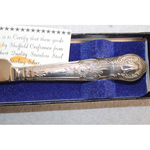 580 - Silver Hallmarked Handled Butter Knife (NO LID ON BOX)