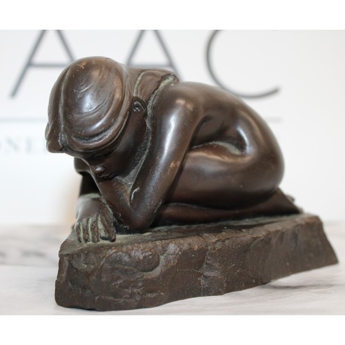 32 - Kneeling Woman Bronze On Plinth By D J. Skaldwell Length-12cm