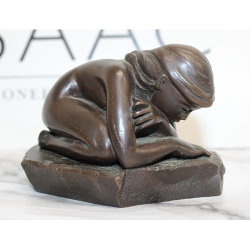 32 - Kneeling Woman Bronze On Plinth By D J. Skaldwell Length-12cm