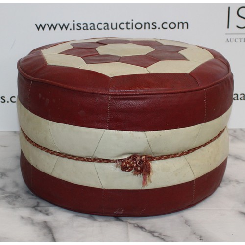 265 - Vintage Retro Leather Foot Pouffe/Stall 
Dimensions 40cm x 40cm x24cm