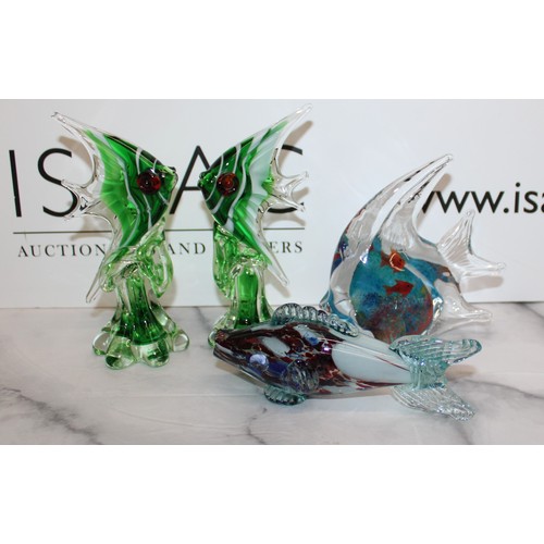 224 - 3 x Murano Styled Glass Fish Tallest 16.5cm
COLLECTION ONLY