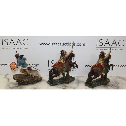 122 - 3 x Indian Braves On Horse Back And Other
Tallest 26cm