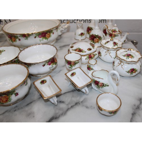 213 - Quantity of Royal Albert 