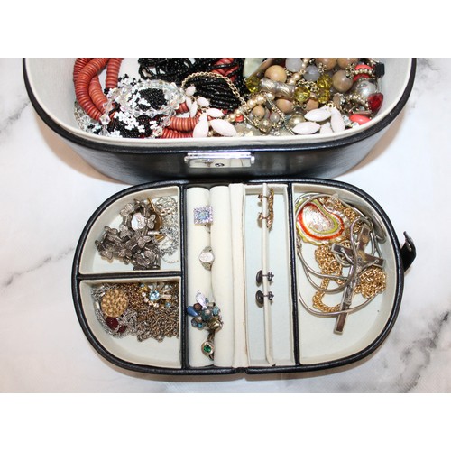 507 - Jewellery Box Containing Mixed Items