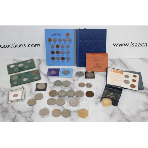 369 - A Quantity Of Collectable Commemorative Coins & Others