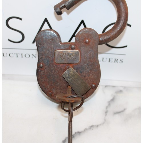 147 - Heavy Old Lock & Key Property Of NEW YORK INSANE ASYLUM In Working Condition 16.5CM