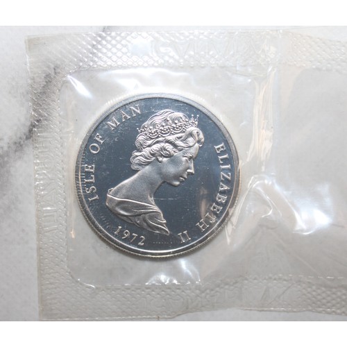 587 - Boxed Royal Mail 1972 Isle Of Man Silver Wedding Anniversary Twenty Five Pence In Sealed Pack