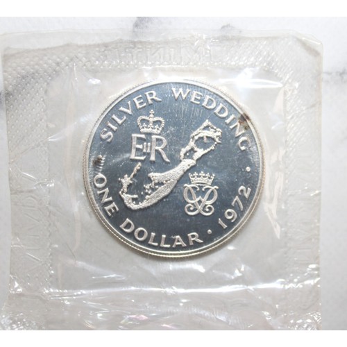 588 - Boxed Royal Mint Silver Wedding 1972 Bermuda One Dollar Coin