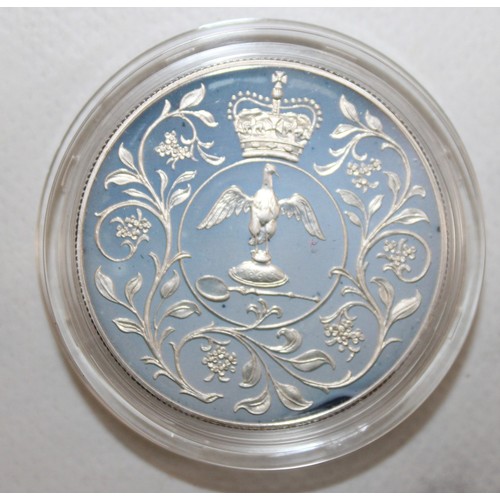 589 - Boxed Royal Mint 1977 Silver Jubilee Silver Crown