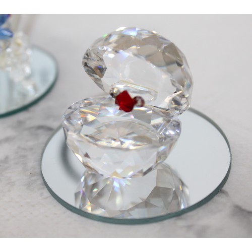 159 - A Selection Of Collectable Miniature Swarovski Ornaments Tallest:4cm Inc Mirrored Plates
COLLECTION ... 