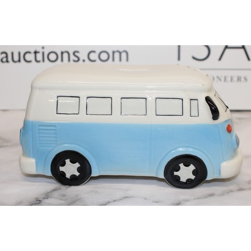 169 - 4 x Collectable Ceramic VW Money Boxes (1 x Limited Edition) Longest:21.5cm various conditions
COLLE... 