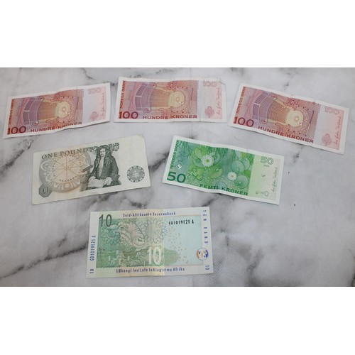 399 - A Selection Of Collectable Bank Notes