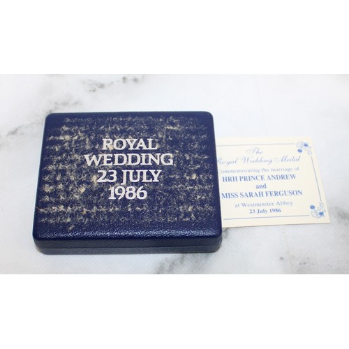 415 - Boxed Royal Mint Royal Wedding 23 July 1986 Medal Silver 37g