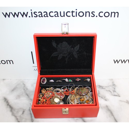 513 - Jewellery Box Containing Mixed Jewellery Items