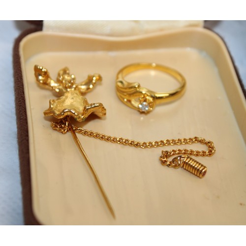 515 - Gold Tone Pin Badge & Ring Size O In A Box & A Ring In Box Size L No Markings