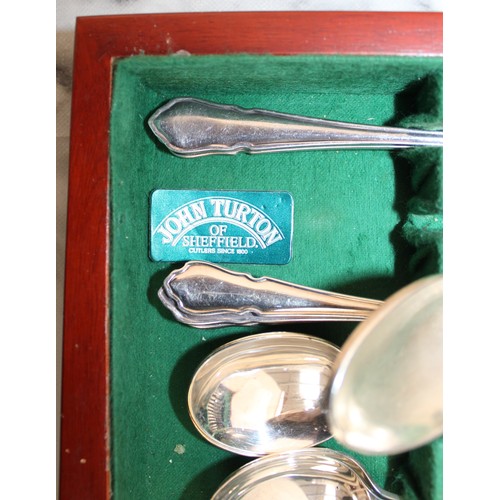 611 - Boxed JOHN TURTON Sheffield England Cutlery Set