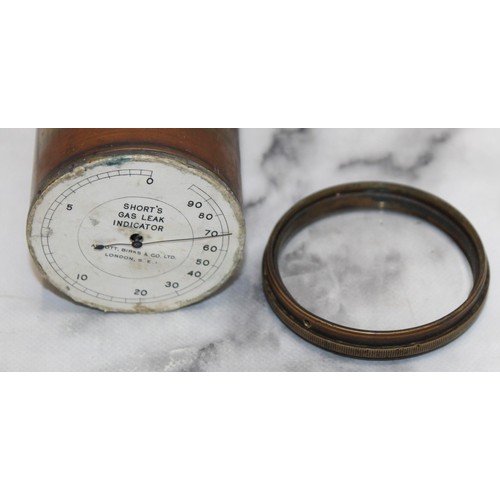 193 - SHORT'S GAS LEAK INDICATOR In Leather Case