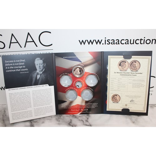 980 - 2 x Commemorative Collectable Coins Inc: Sir Winston Churchill 'Never Surrender' Limited Edition Cro... 