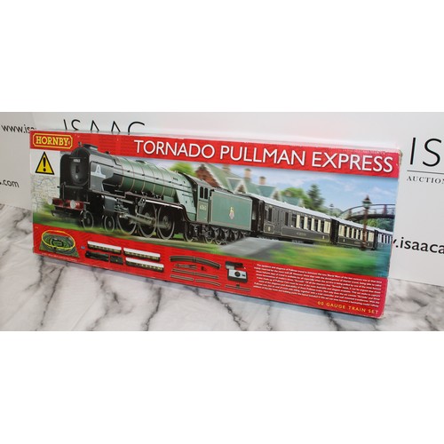 981 - A Collectable Boxed Hornby Model Tornado Pullman Express 00 Gauge Train Set Untested