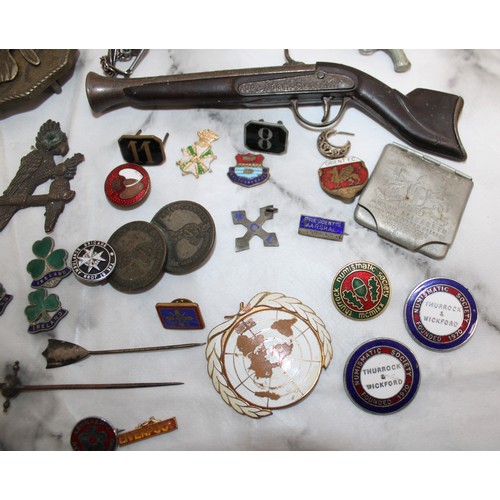 61 - Collection Of Collectable Items Inc- Badges/Miniature Guns/Buckle Belt Etc