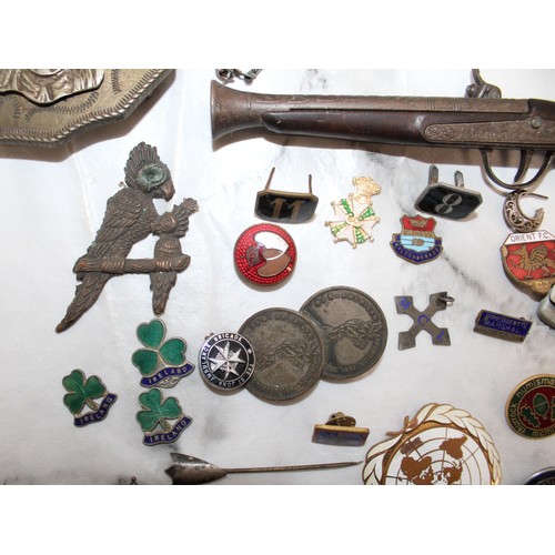 61 - Collection Of Collectable Items Inc- Badges/Miniature Guns/Buckle Belt Etc