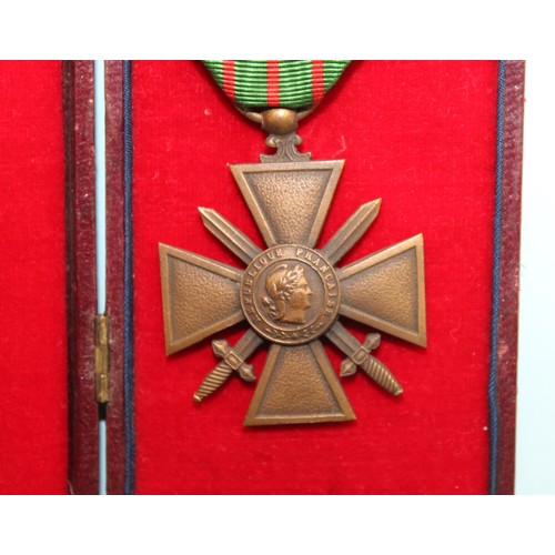 636 - French Croix de Guerre 1914-1917 in Case