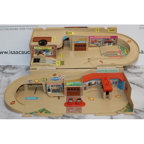 980 - Hot Wheels Service Centre Toy/Garage