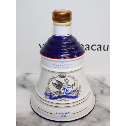 9 - A Collectable Boxed Wade Porcelain Royal Decanter Bell's Whisky To Commemorate The Birthday Of Princ... 