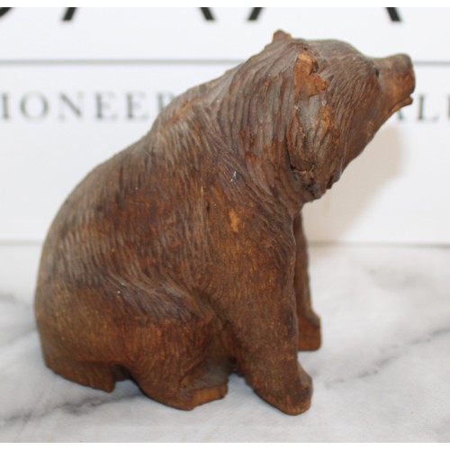 287 - Carved Black Forest Bear
Height 9.5cm