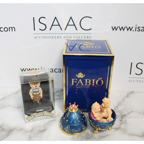 272 - WARNING ADULT CONTENT 2 x Boxed BAD TASTE BEARS By Peter Underhill Inc: Fabio And Hans