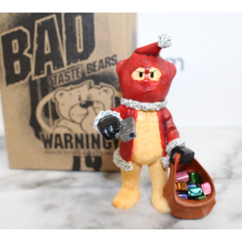278 - WARNING ADULT CONTENT 2 x Boxed -BAD TASTE BEARS- By Peter Underhill Inc: William & Kate And Robin