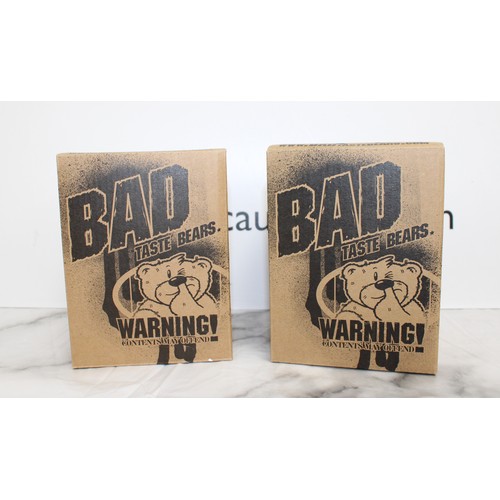 278 - WARNING ADULT CONTENT 2 x Boxed -BAD TASTE BEARS- By Peter Underhill Inc: William & Kate And Robin
