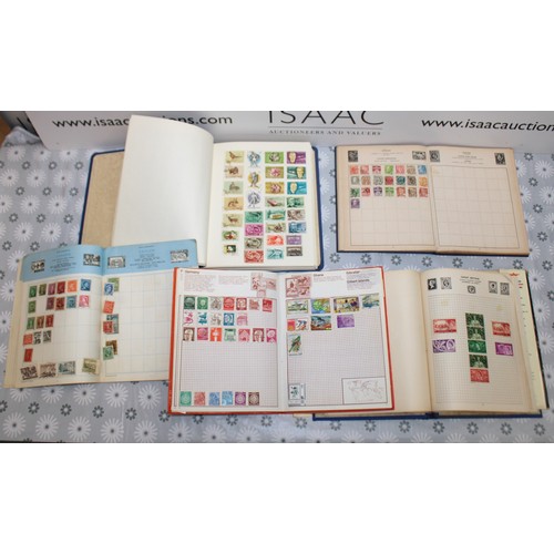 5 x Albums Of Worldwide Stamps Franked And Unfranked Stamps