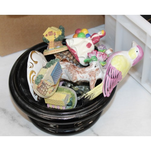 92 - Quantity Of Mixed Collectables Items Etc Various Conditions As Found 
COLLECTION ONLY (White Tray No... 