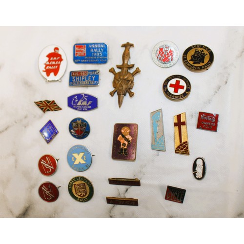 217 - A Selection Of Collectable Vintage Badges