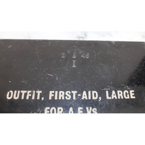 240 - British Army OUTFIT, FIRST-AID, LARGE FORA.F.Vs. Tin Box 27cm x 21cm x 6.5cm