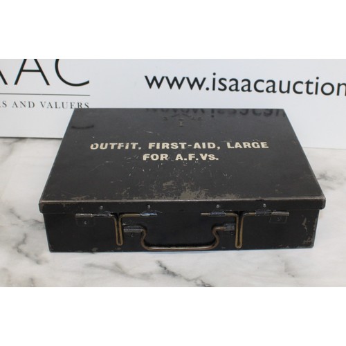 240 - British Army OUTFIT, FIRST-AID, LARGE FORA.F.Vs. Tin Box 27cm x 21cm x 6.5cm
