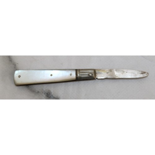 111 - A Collectable Small Antique Penknife With A Silver Hallmarked Blade And A Mother Of Pearl Handel L: ... 