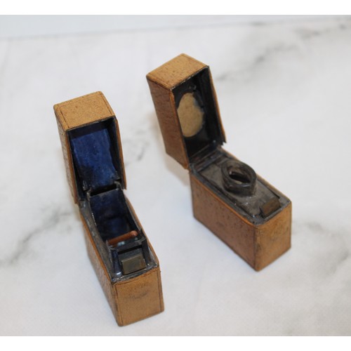 113 - A Collectable Antique Victorian Vesta Case And Travelling Ink Well H: 4.5cm