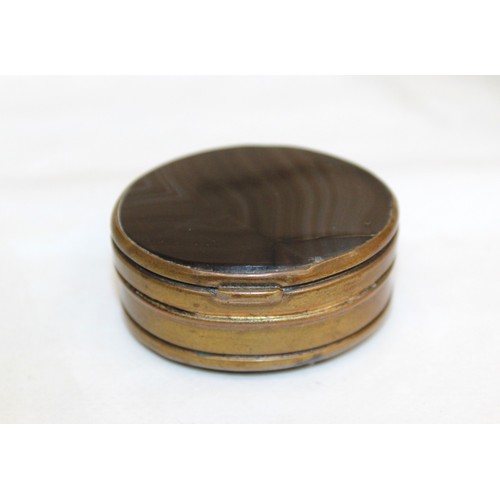 114 - An Agate Pill Box