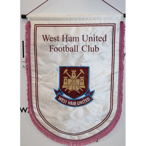 78 - West Ham United Signed Clubs 1999 Crest With Numerous Signatures Length 40cm