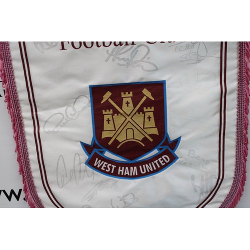 78 - West Ham United Signed Clubs 1999 Crest With Numerous Signatures Length 40cm