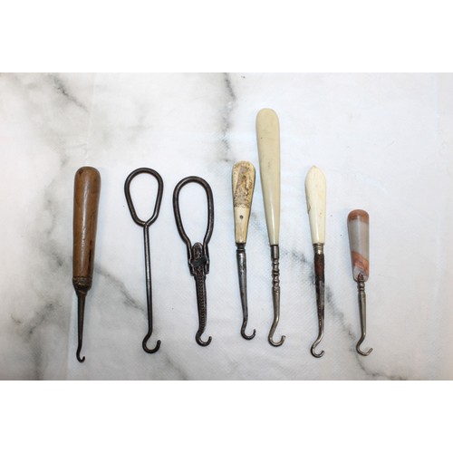 119 - 7 x Collectable Vintage Button Hooks Longest:13cm
