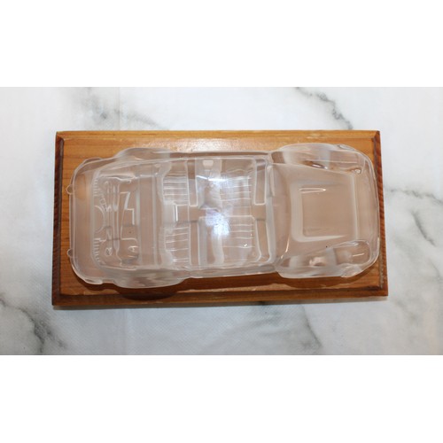 61 - Vintage Hofbauer Crystal Porsche On Wooden 
Plinth Length-16.5cm
All Seems In Good Condition