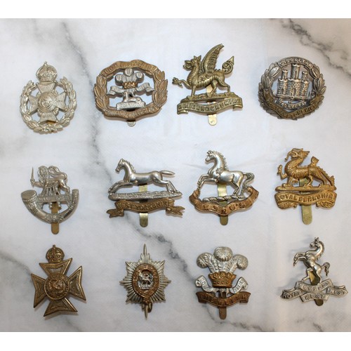 238 - A Selection Of Collectable Military Cap Badges - As Found