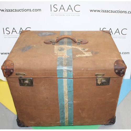 63 - Vintage Hard Cased Travel Truck - Measures 68cm x 50cm Approx - As Found - Collection Only CM7 2DG